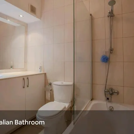 2 Bed Apartment, Tatil Evi