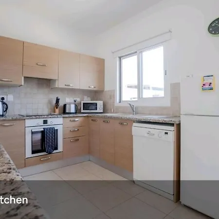 2 Bed Apartment, Tatil Evi Peyia