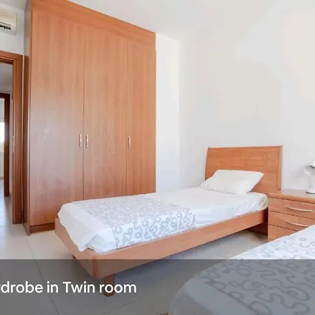 2 Bed Apartment, Σπίτι διακοπών *